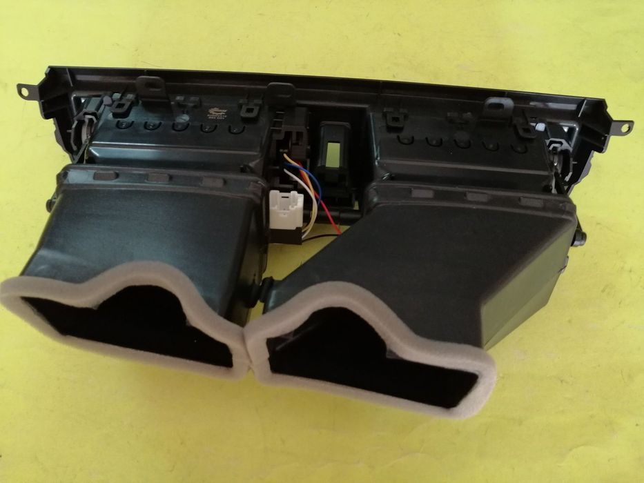 Saída de ar condicionado do tablier ( Consola ) Bmw Série 5 F10 e F11