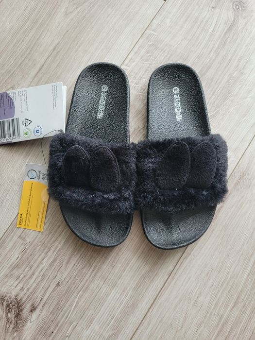 Kapcie dziewczęce z uszkami  r.34