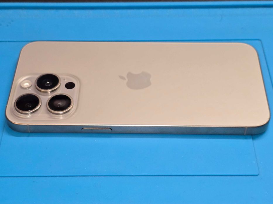 Używany - Apple iPhone 15 Pro Max 512GB Tytanowy - GSM Baranowo
