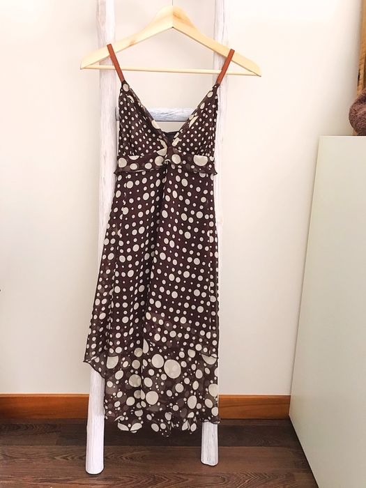 Vestido às bolinhas