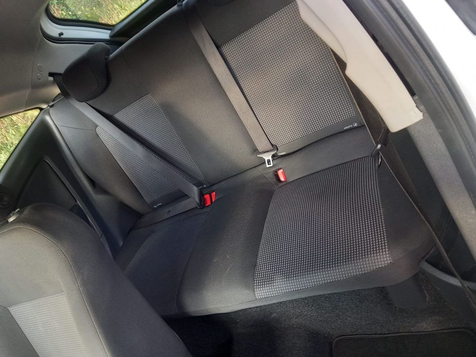 Opel corsa 1.2 gasolina 2009