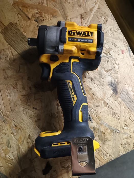 Klucz udarowy DeWalt DCF921