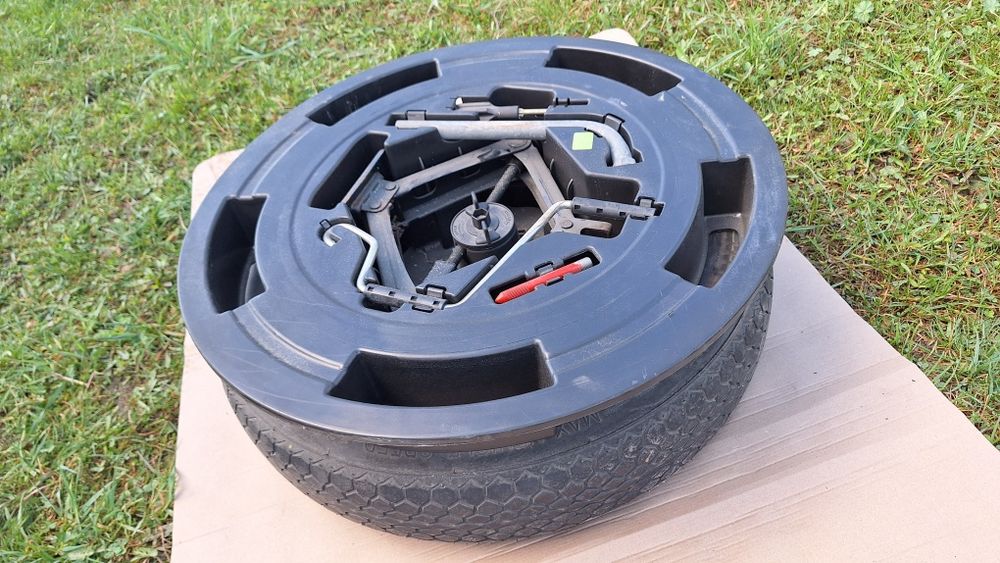 Koło dojazdowe T 125 / 90 / R 15 / 96M opona  michelin z podnośnikiem  zestaw