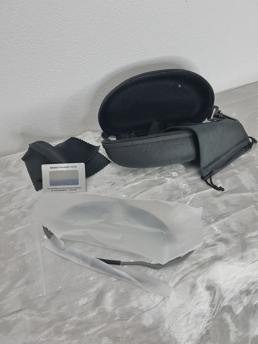 Óculos juliet vermelhos e cinza (metal)