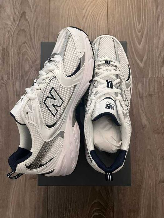 New_Balance_530_White_Silver_Navy R.43