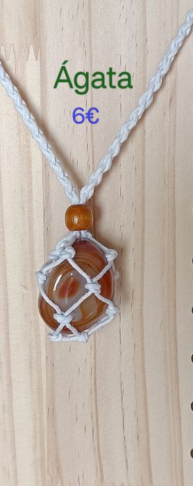 Colares pedras naturais