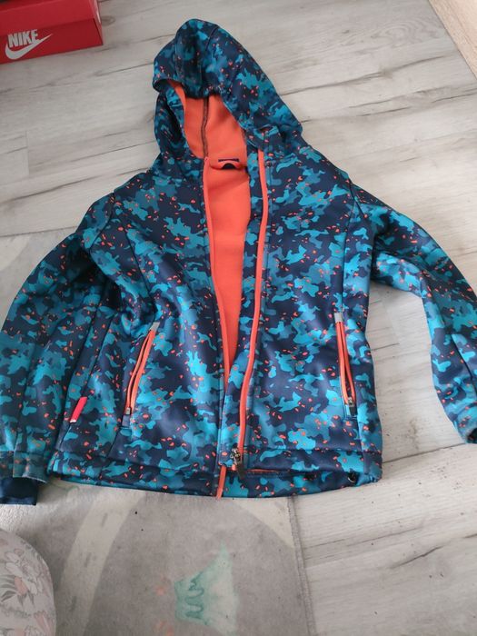 Przejściowa kurtka Softshell
