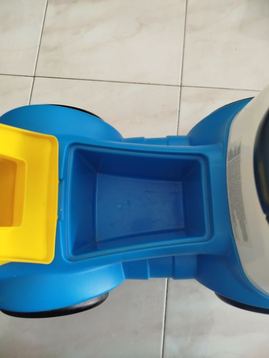 Carro com arrumação