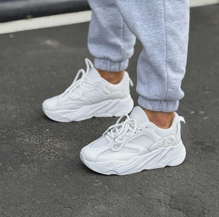 Жіночі кросівки натуральна шкіра