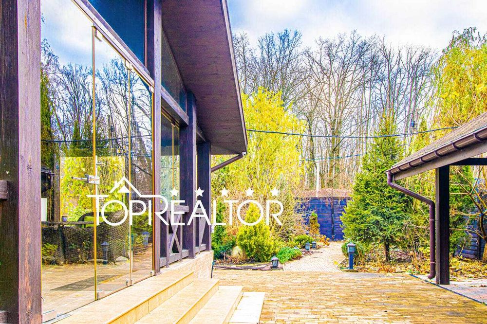 Продаж 2-пов. будинку з сучасним ремонтом за церквою на вул.Дерев'янка