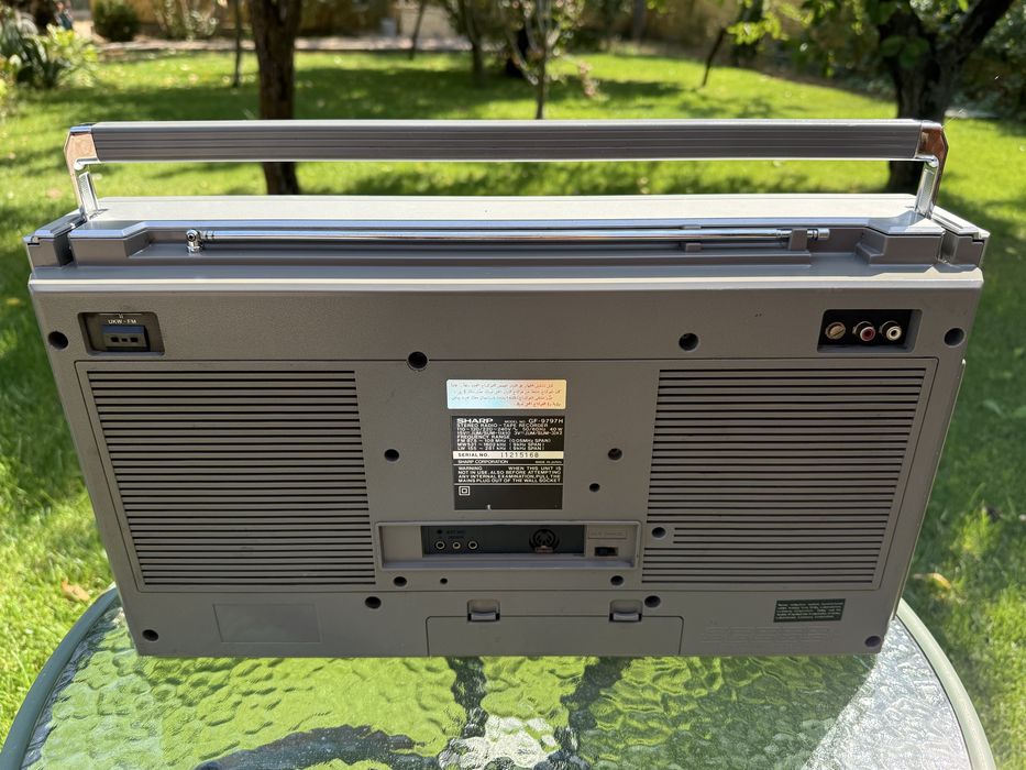 Продам магнитолу SHARP GF-9797H