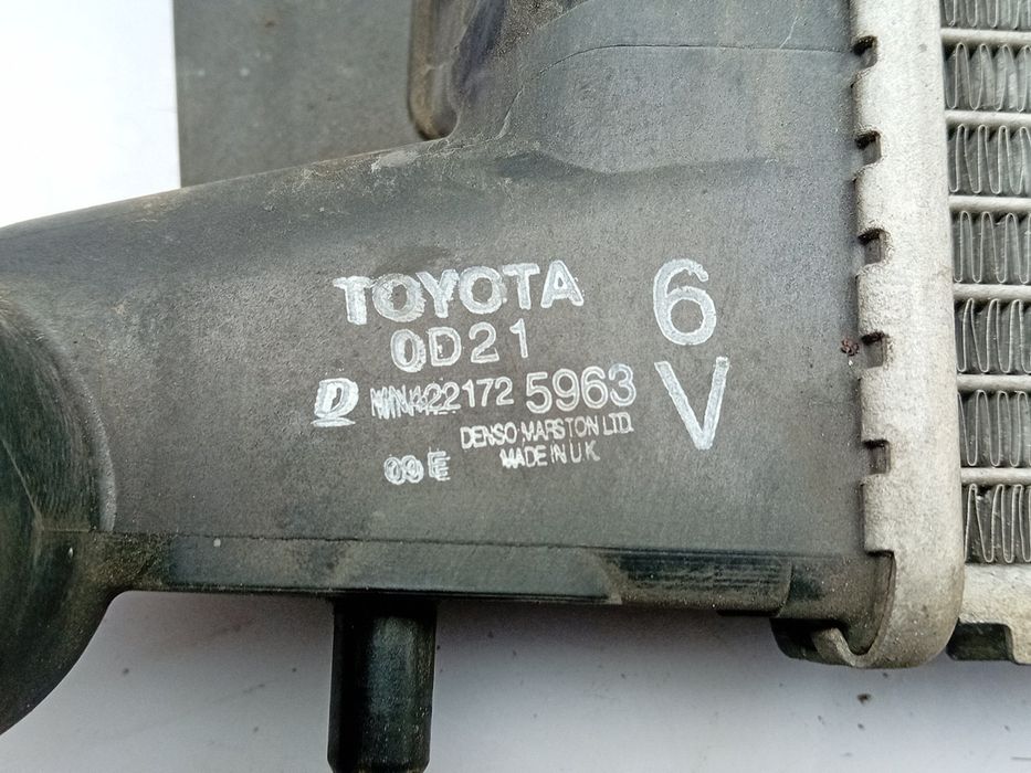 Radiador de água TOYOTA Avensis Sedan (_T22_)