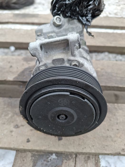 Sprężarka klimatyzacji audi a3 8p 2.0tfsi 1k0,820,808a Scirocco golf