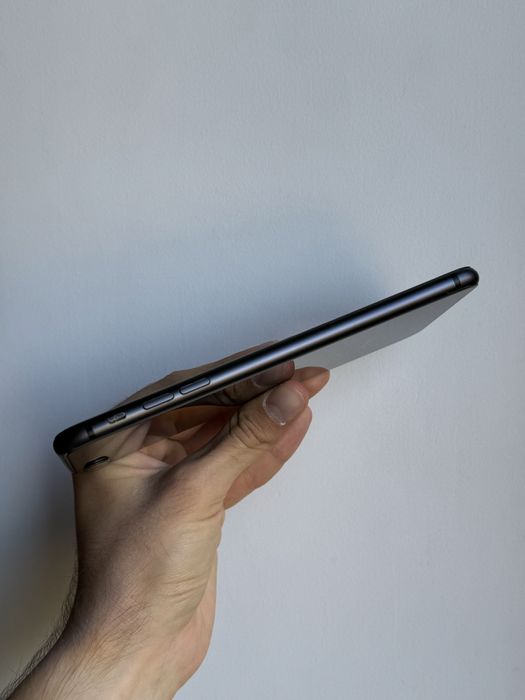 iPhone 8 Plus Black Neverlock АКБ 89%