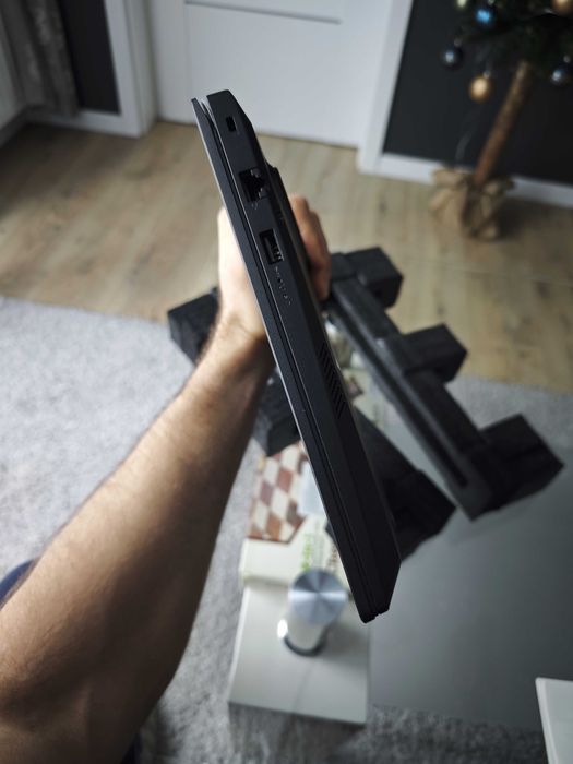 Lenovo V14 G4 Ryzen 5 7520U / 16 GB RAM / 512 GB / W11 / Gwarancja 2l