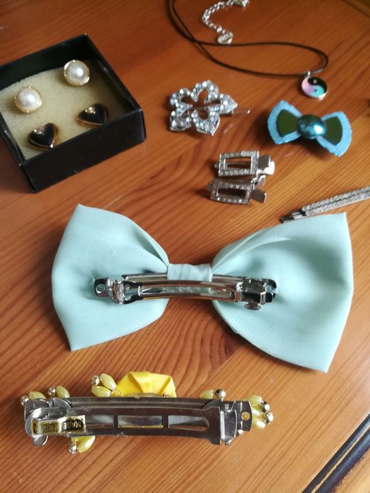 Женские украшения