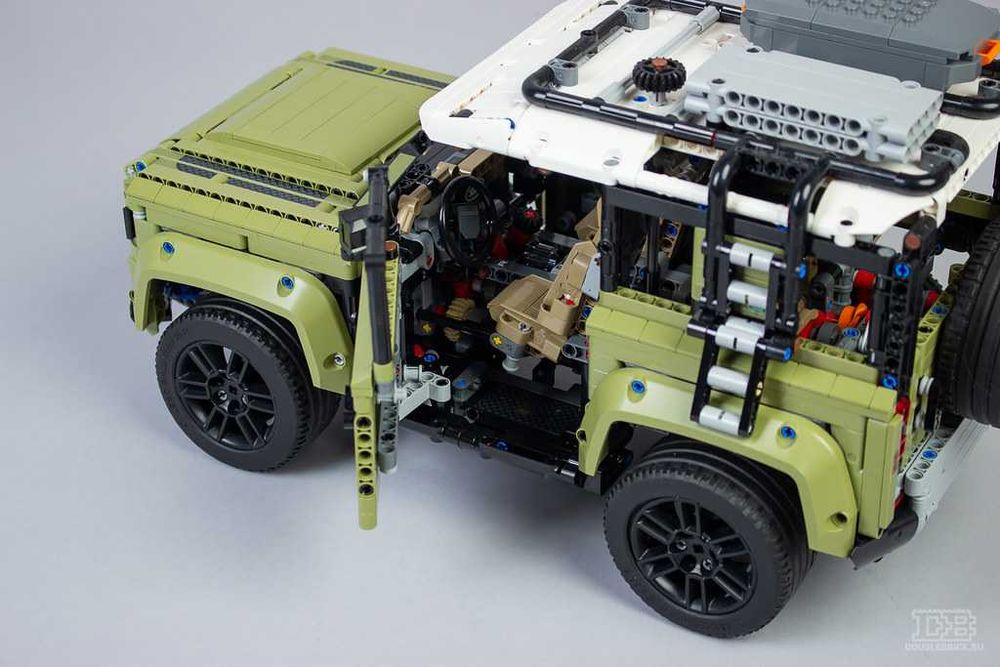 ‼️2573 деталі‼️Конструктор Lego - Land Rover Defender 4x4 (42110)