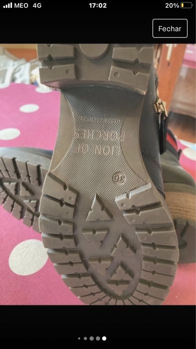 Botas novas com etiqueta