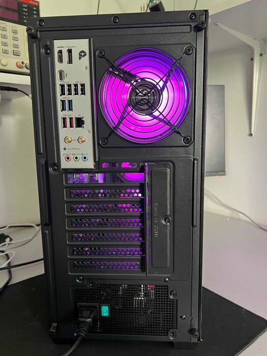 Komputer Intel Core Ultra 7 265, 96 GB RAM DDR5, 2TB NVME