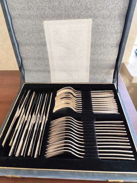 Набор столовых приборов с посеребрением