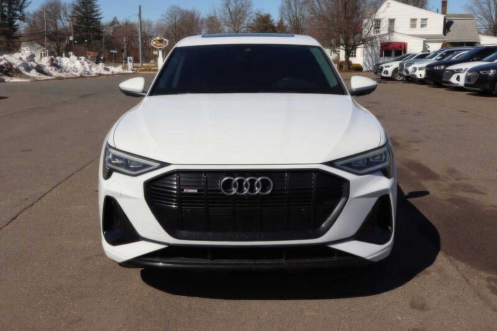 Audi e-tron quattro Prestige Sportback      2021