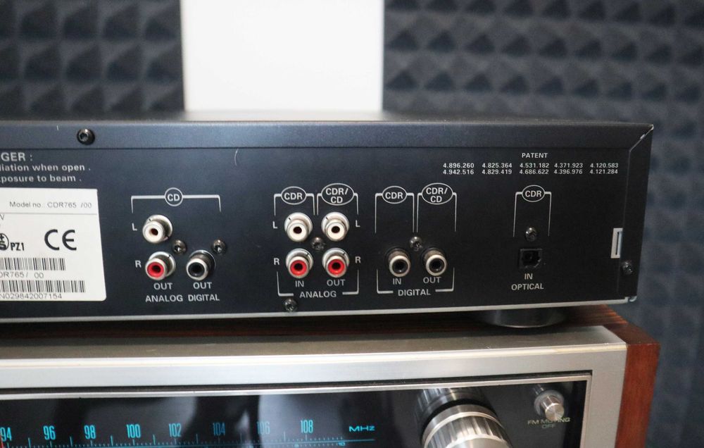 Пишущий СД проигрыватель PHILIPS CDR 765