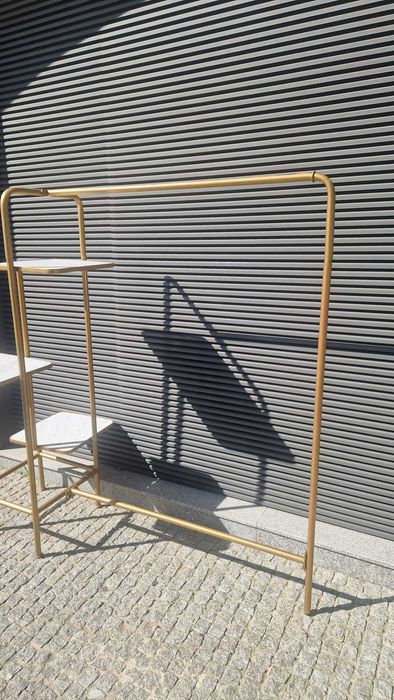 Charriot Expositor c/Prateleiras