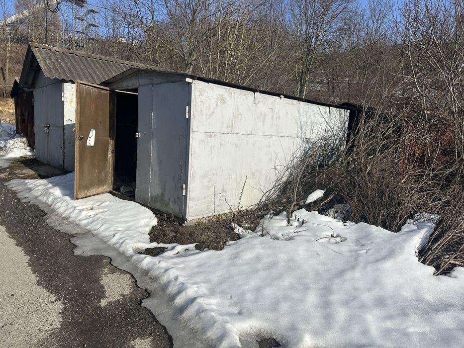 Продам гараж. Район Універсаму