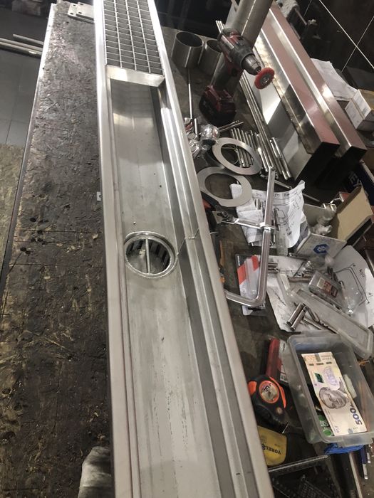 Вироби з нержавійки, меблі, накриття, сходи, каркаси, конструкції.