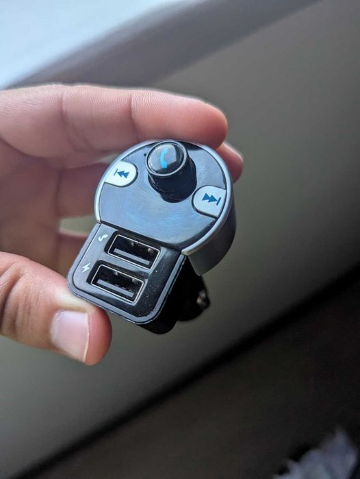 Transmissor Bluetooth para Rádio de Carro