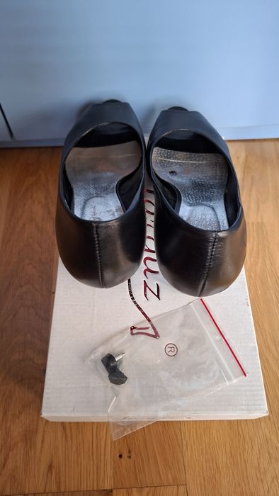 Buty, czółenka skórzane damskie rozmiar 39