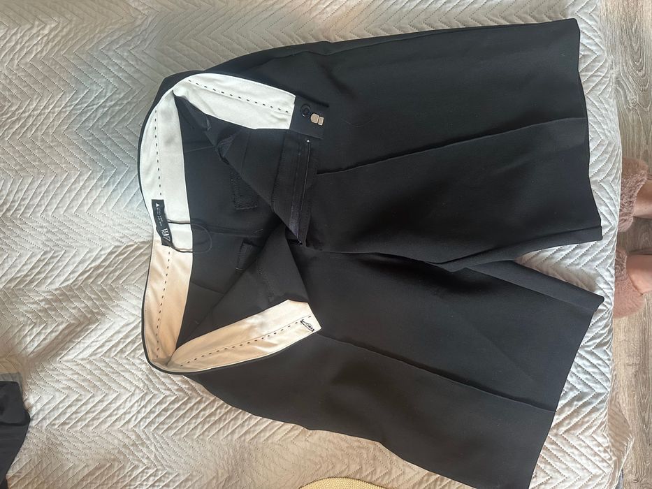 Елегантні чорні бермуди Zara, стан чудовий