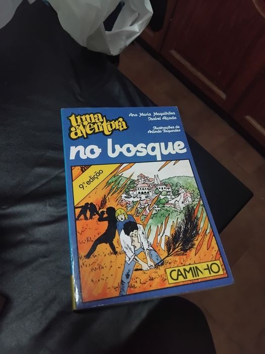 três volumes da Editorial Caminho: "uma aventura"