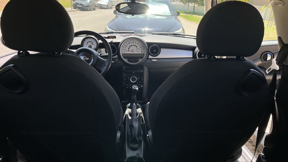 MINI One 1.6 2011 gasolina 182000km (LER descricao)