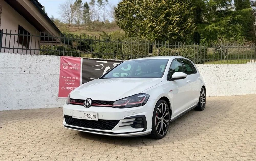 VW Golf 2.0 TSI GTI DSG Performance