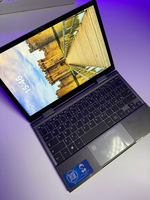 Amita Yoga 10.95" Mini Laptop 2-em-1 (Rosa)