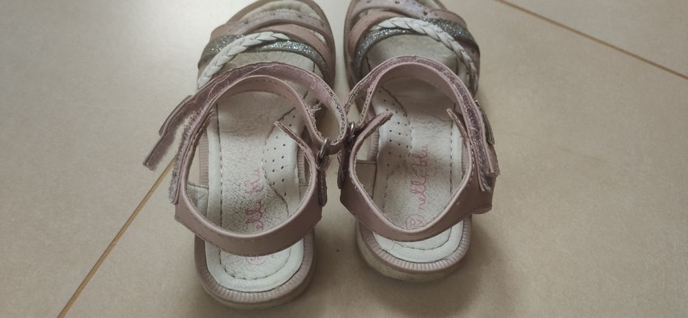 Sandalki rozmiar 26
