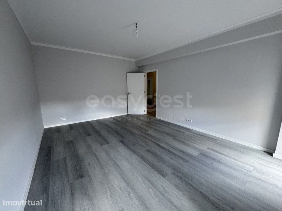 Apartamento T3 totalmente remodelado, que combina funcionalidade e ... — Portimão, Faro