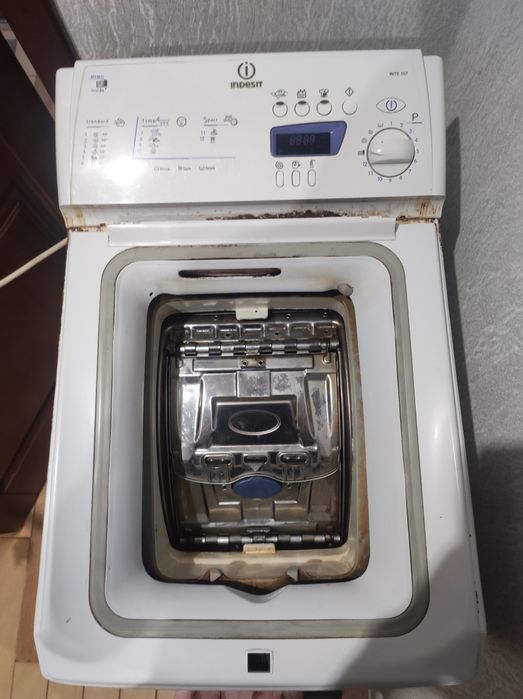 Пральна машинка indesit
