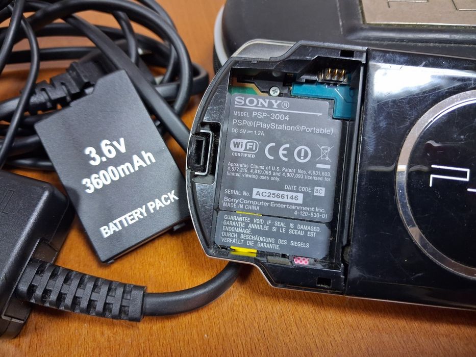 Consola Sony PSP-3004 - Em excelente estado e a funcionar!