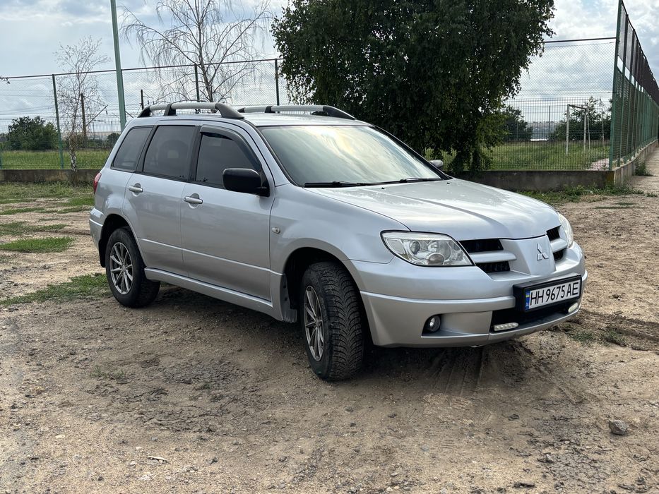 mitsubishi outlander