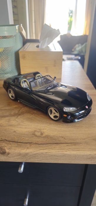 Dodge Viper RT10 1:18