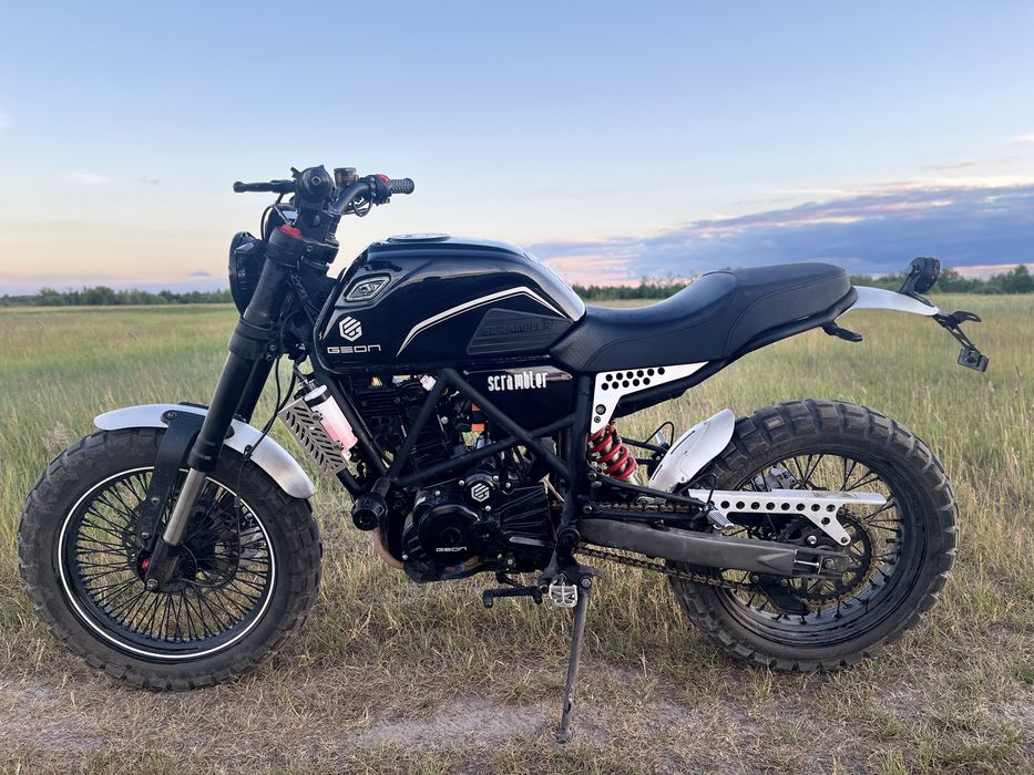 Скрамблер 300 2025 року