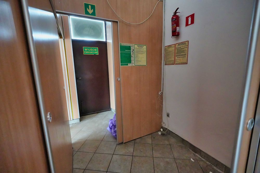 Lokal usługowy w świetnej lokalizacji - róg Floriańska i 3 Maja