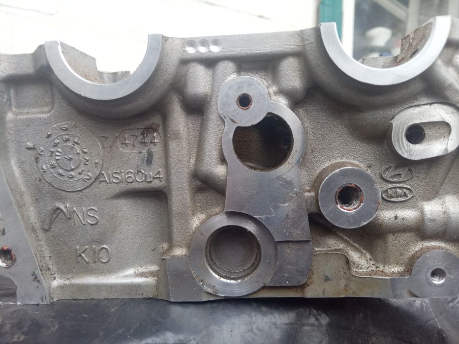Головка блока циліндрів Кіа, ,Hyundai
