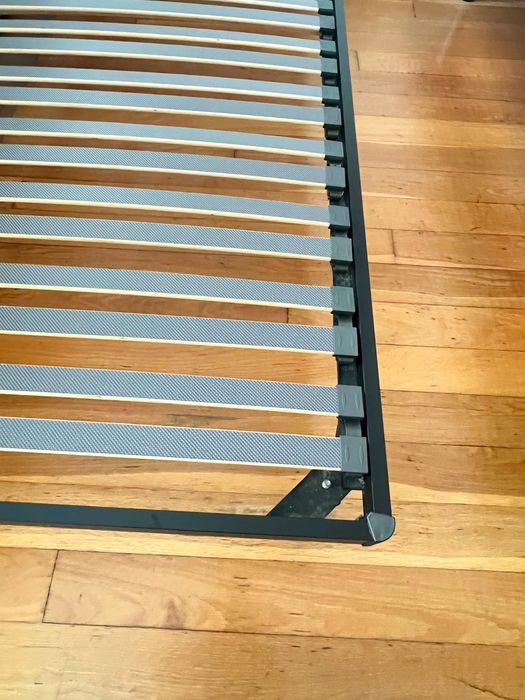 Duas Camas 90x190cm com colchões