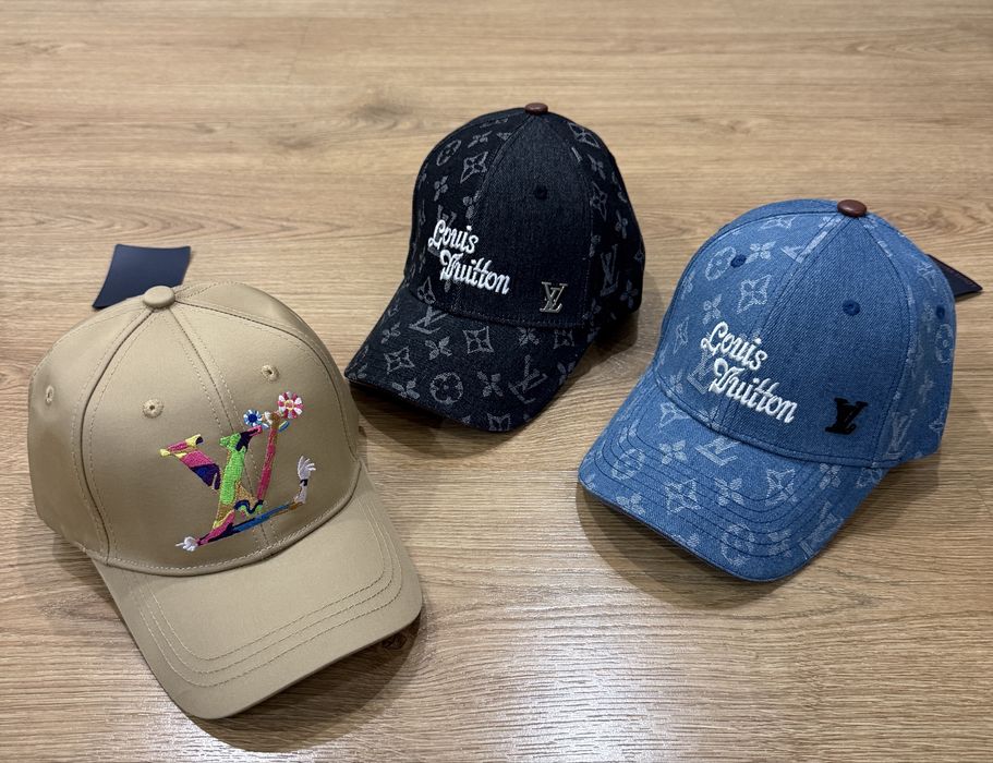Кепка Louis Vuitton розпродаж