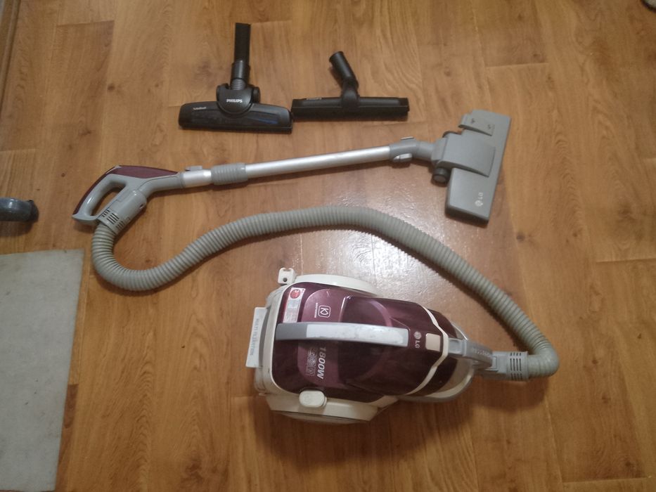 Пылесос LG kompres в хорошем состоянии