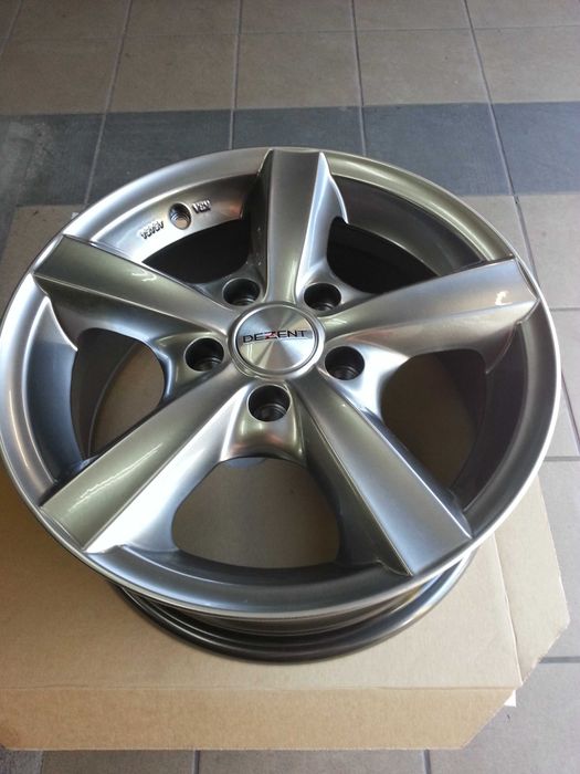 Felgi aluminiowe Dezent F 5x112 6,5j15 et-38
