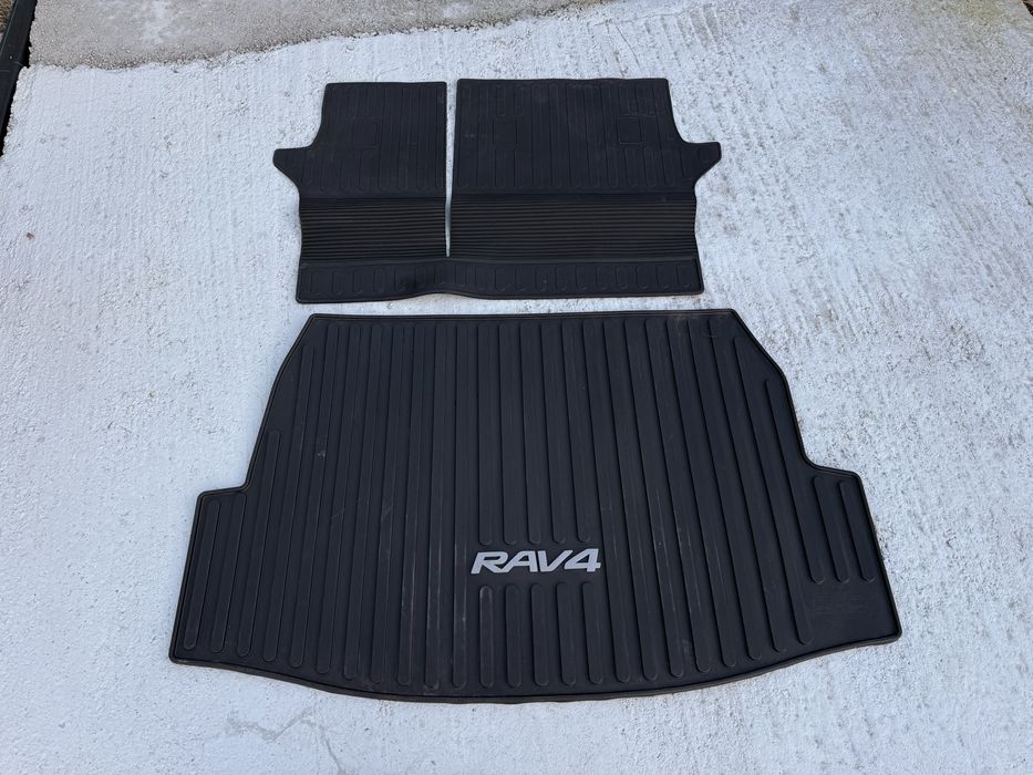 Mata bagażnika, mata tylnych siedzeń toyota rav 4 2024